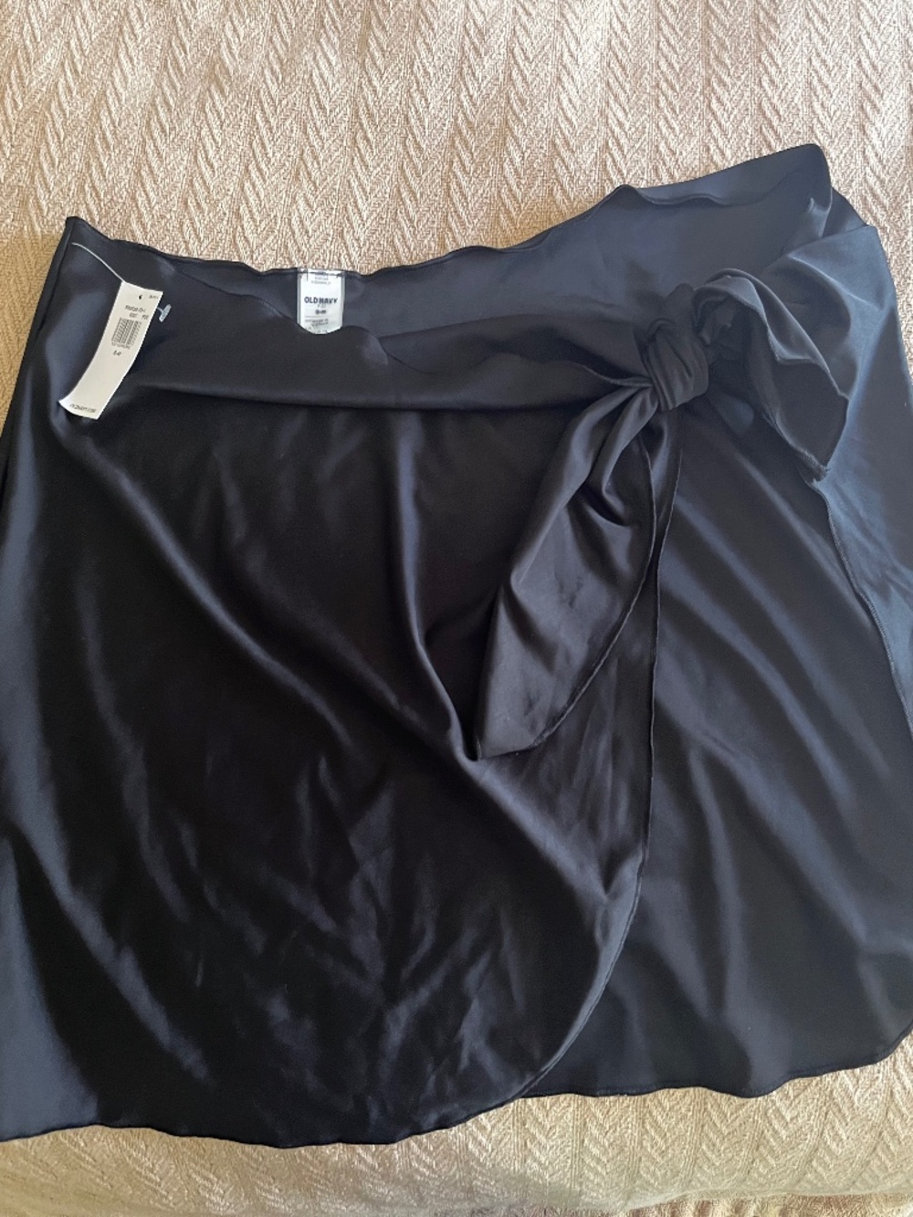 Black Old Navy Swim Skirt NWT
